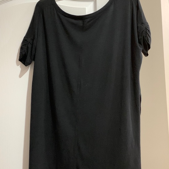 Black Lululemon top - Picture 2 of 5